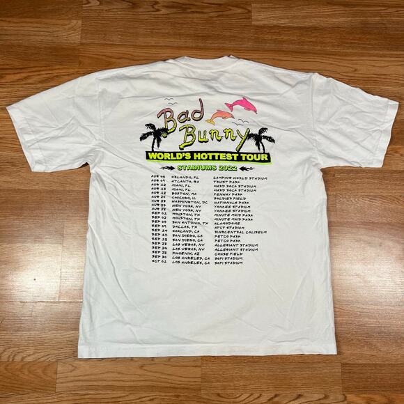 Official 2022 Bad Bunny Un Verano Sin Ti World’s Hottest Tour White Shirt Large - Picture 3 of 5